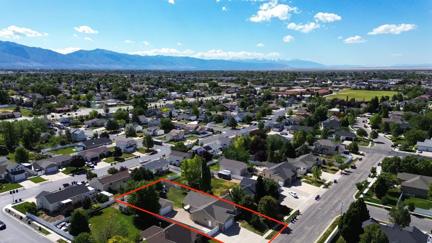 1111 S 2200 W, Syracuse, Utah 84075