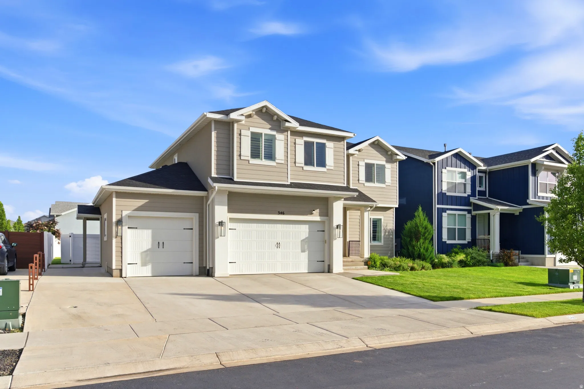 Dedicated tenant parking and side entrance into basement unit