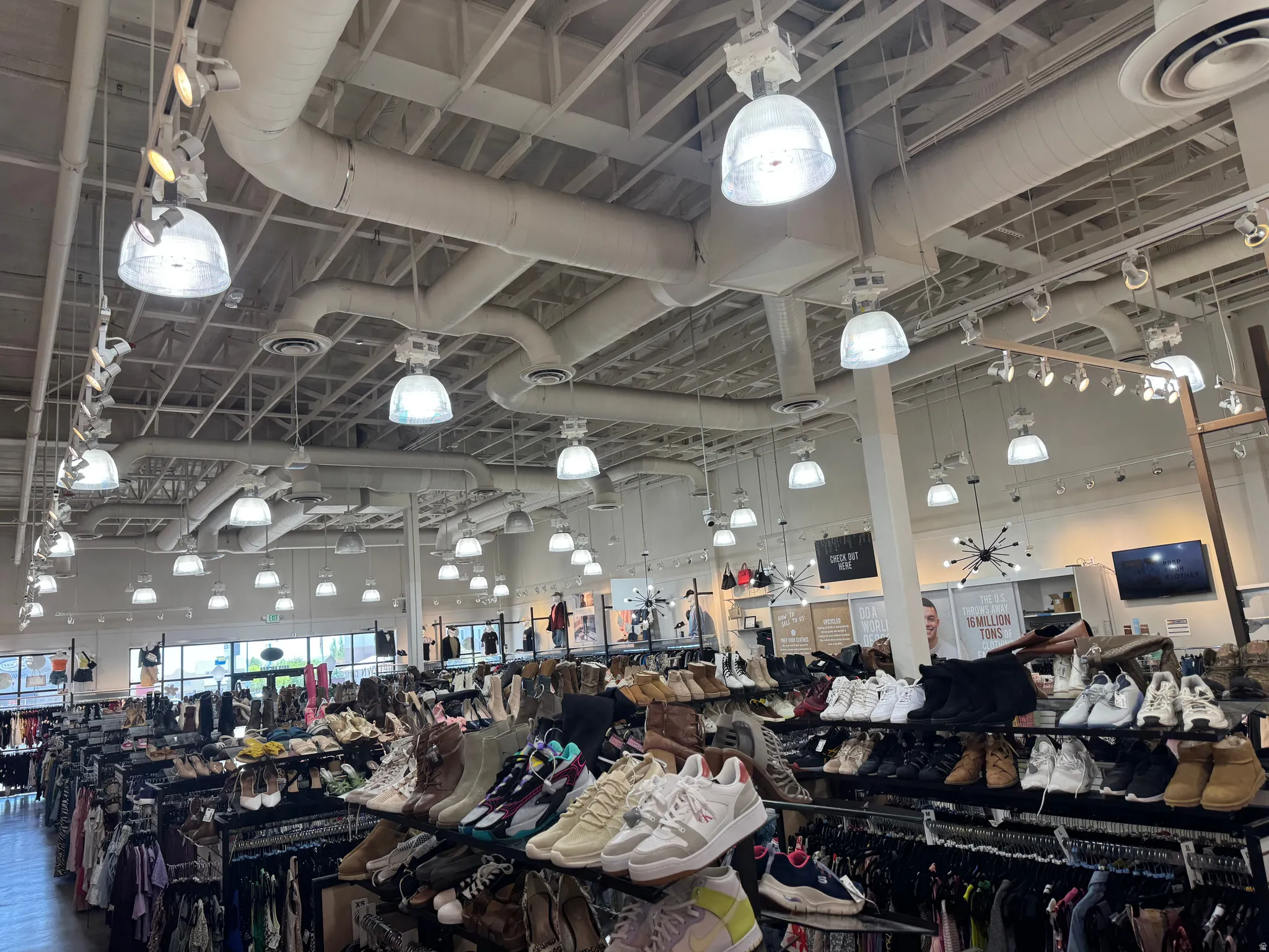 Image quality insufficient for description