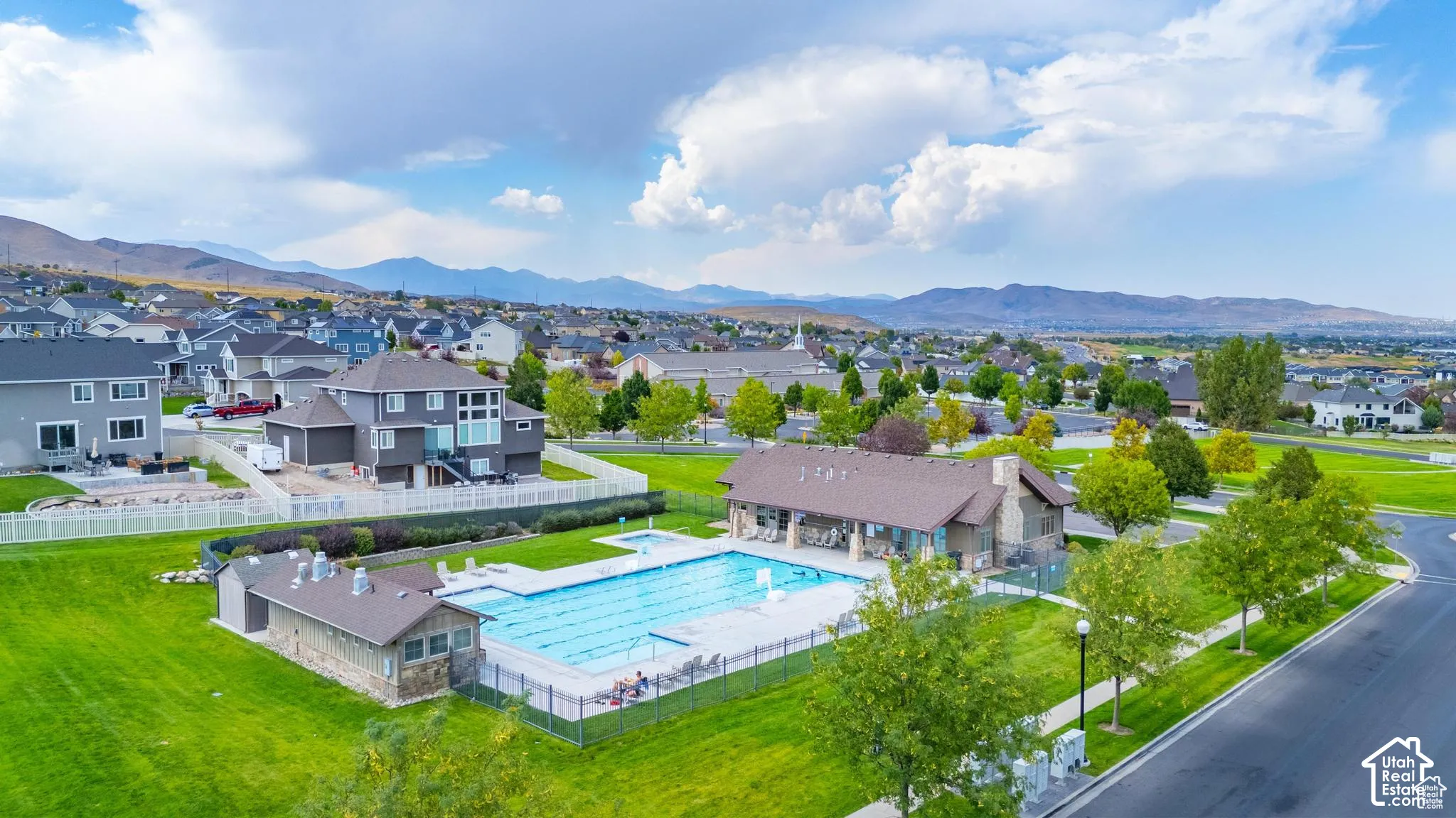 Amazing community pool and clubhouse