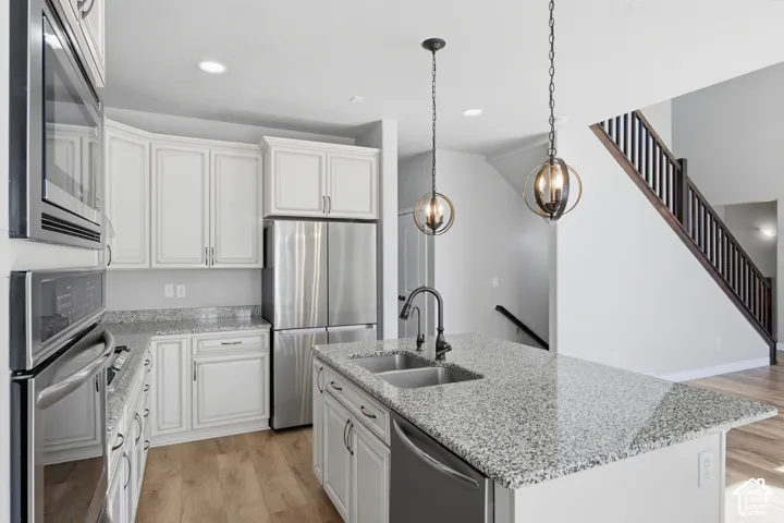223 W Wildwood Dr, Saratoga Springs, Utah 84045