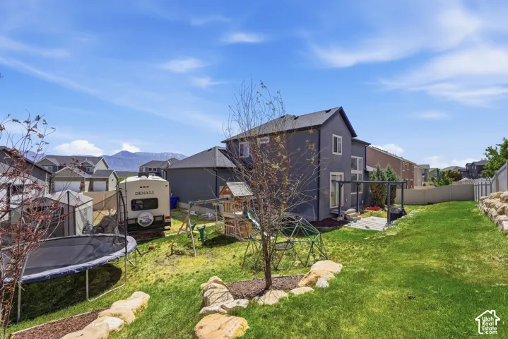 223 W Wildwood Dr, Saratoga Springs, Utah 84045