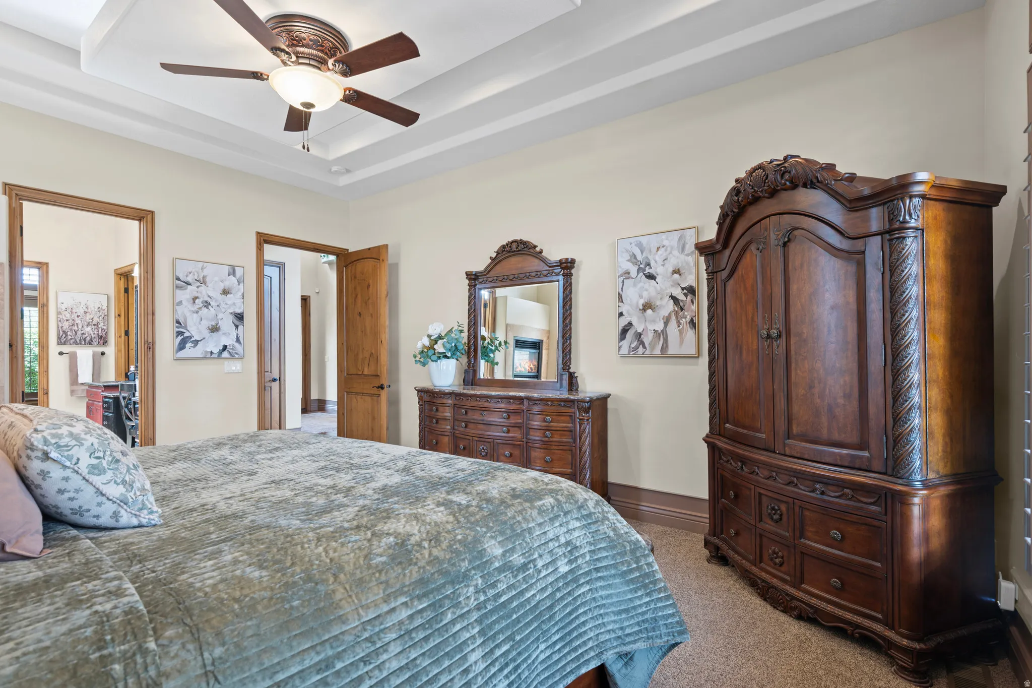 Recessed tray ceiling with a built-in ceiling fan and light fixture