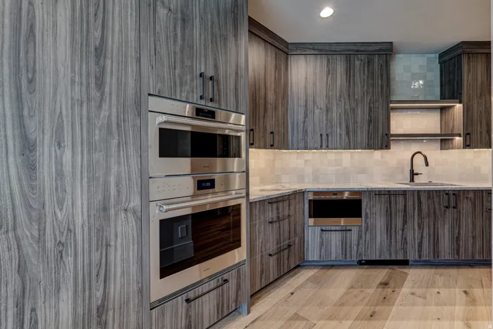 Butler's pantry