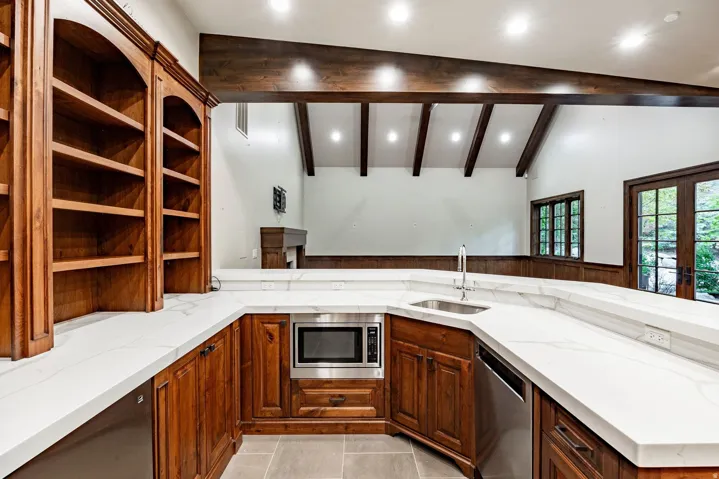 2400 E Walker Ln, Holladay, Utah 84117