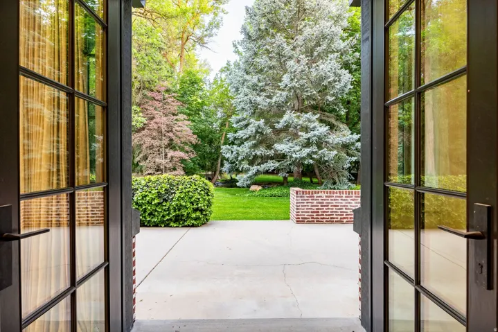2400 E Walker Ln, Holladay, Utah 84117