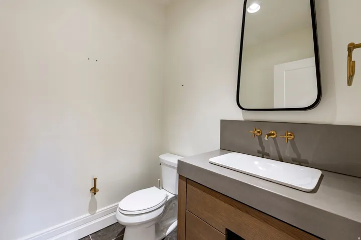 2400 E Walker Ln, Holladay, Utah 84117