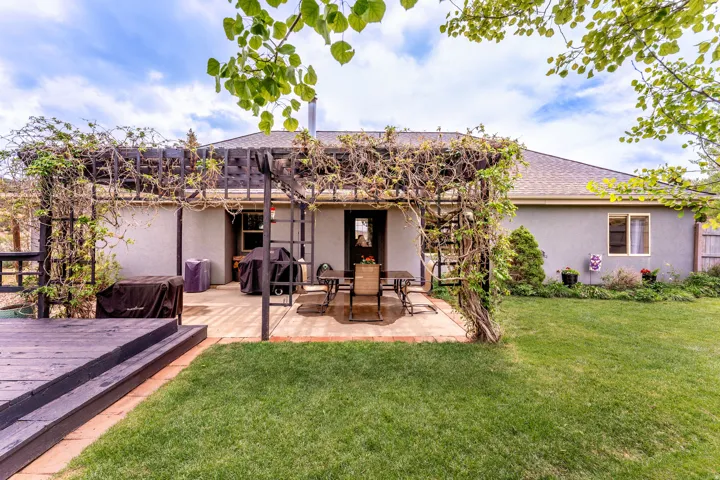 7343 N Sawtooth Cove Rd, Dry Fork, Utah 84078