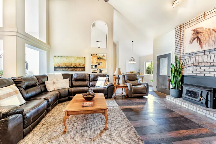 7343 N Sawtooth Cove Rd, Dry Fork, Utah 84078