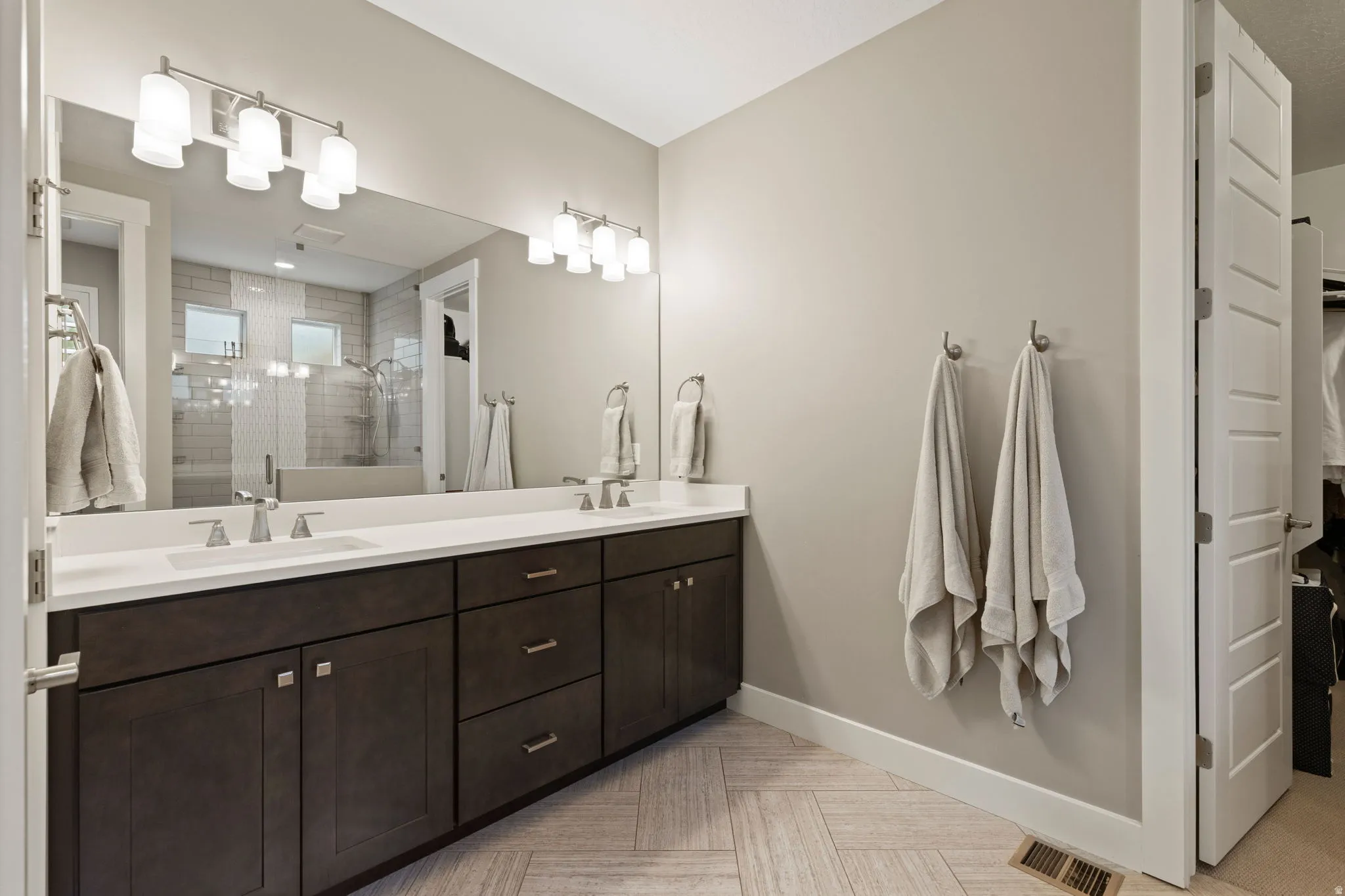 Primary suite