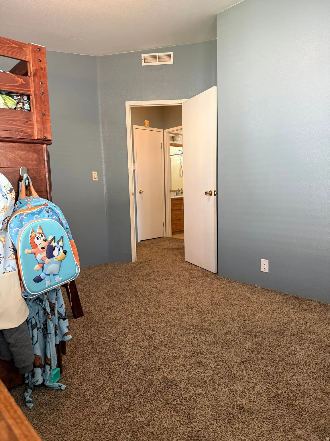 Large 2nd bedroom