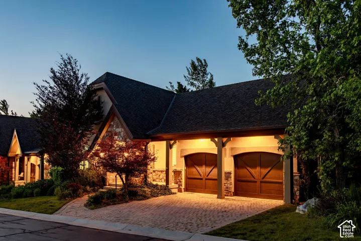 8371 S Via Riviera Way, Cottonwood Heights, Utah 84093