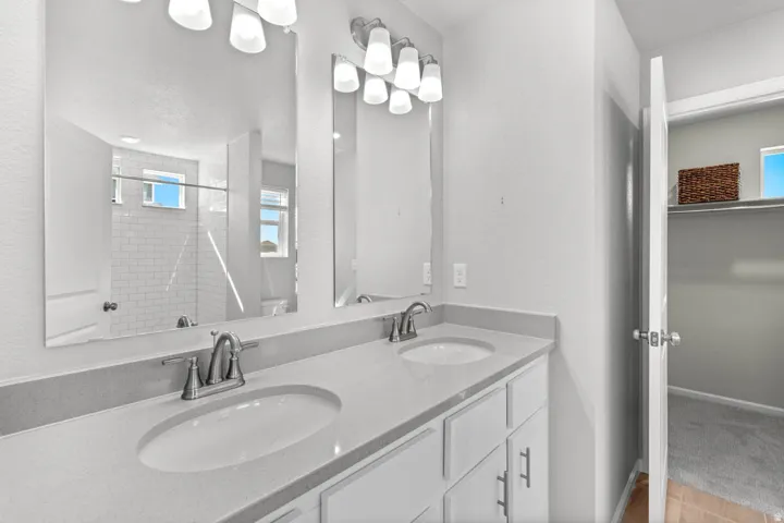 387 E Halls Creek Dr, Saratoga Springs, Utah 84045