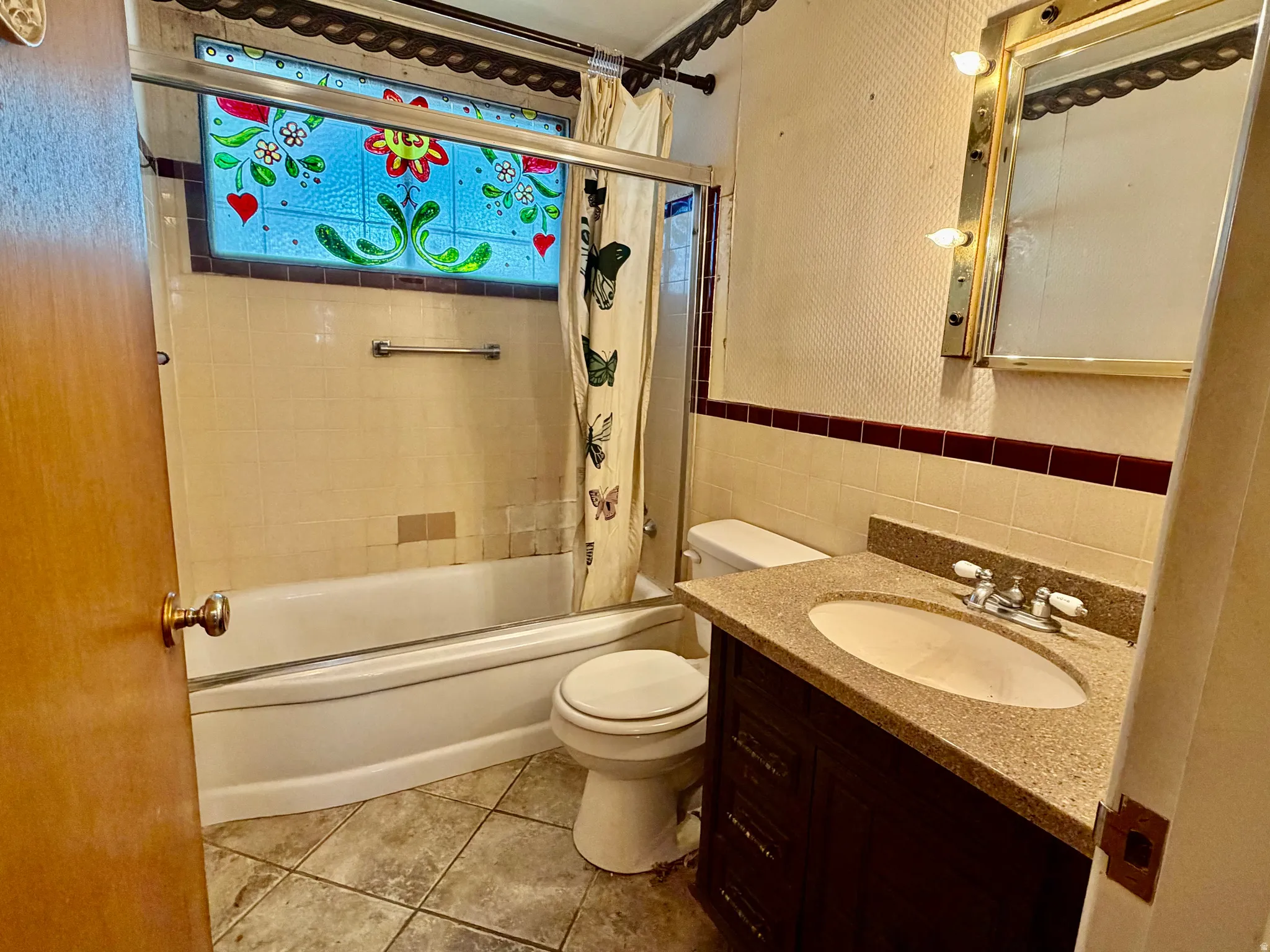 level 2 bathroom