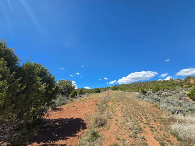 Corner Lot 3 - Stunning mountain views and surround! Private lot with a ton of trees!