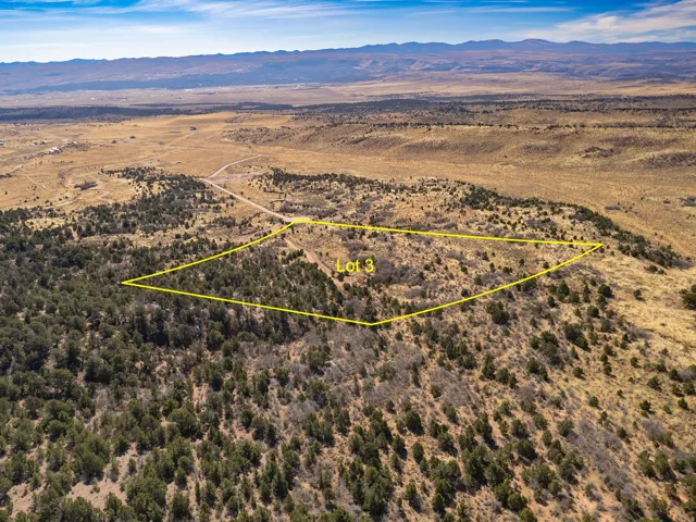 Beautiful Lot 3 Oak Hills Ranch Phase 2!