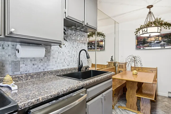 286 W Eagles Roost St #d104, Brian Head, Utah 84719