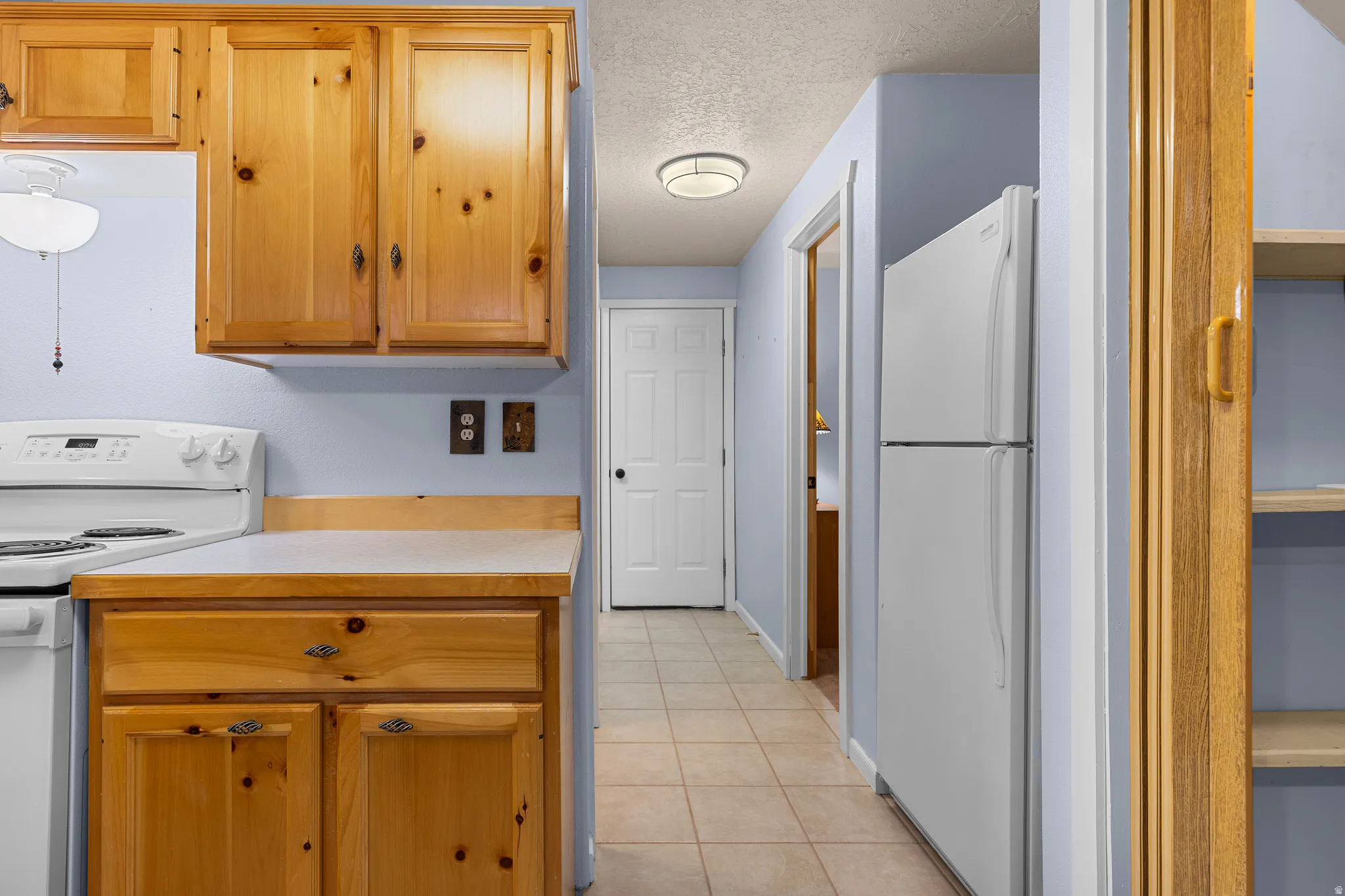 Kitchen — Refrigerator & Pantry Access