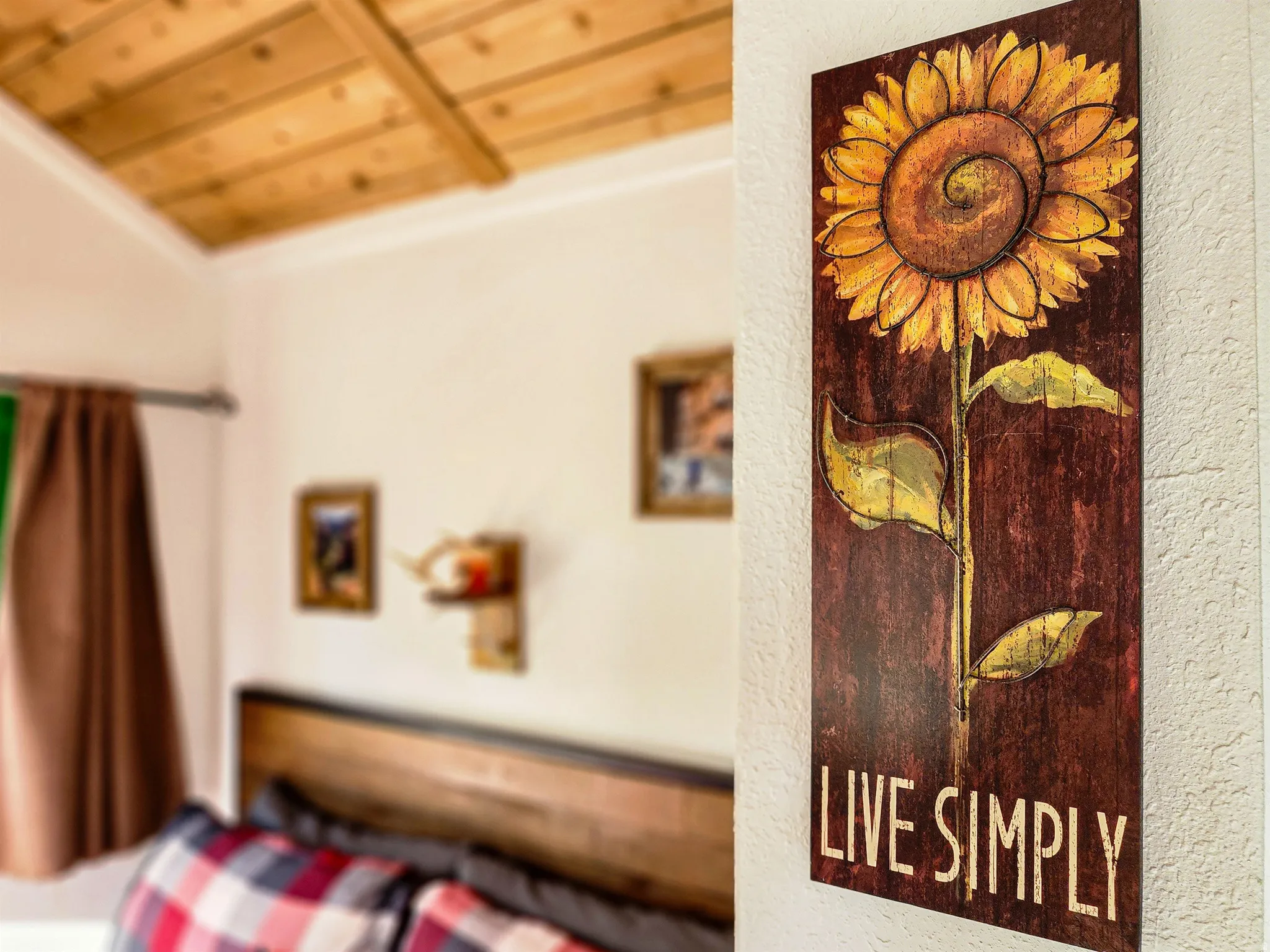 Wall art in cabin