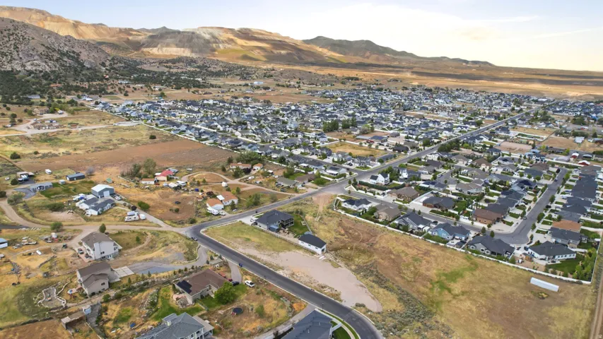 Expansive residential community with established homes and developing lots