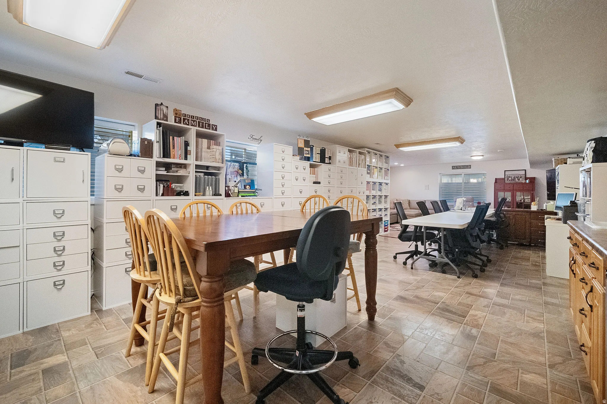 Large basement with endless possibilitie.