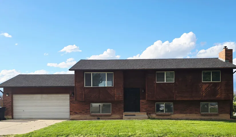 953 E 2850 S, Naples, Utah 84078