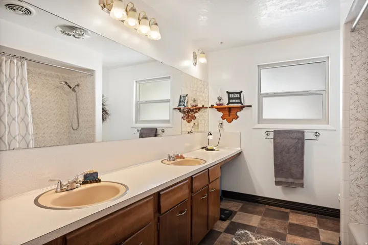988 Transtrum Rd, Saint Charles, Idaho 83272