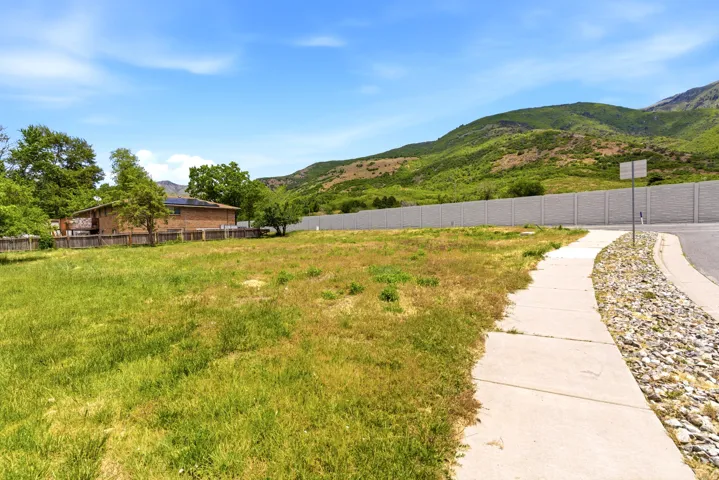 2883 E Sunset Dr, Layton, Utah 84040