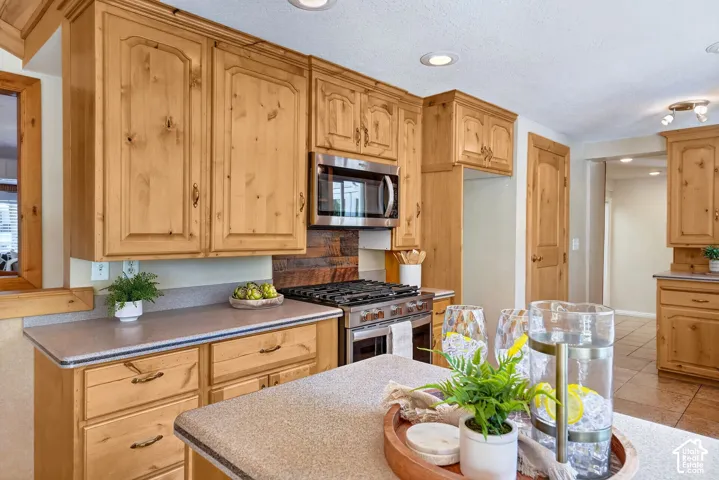 3006 Indian Hills Dr, Provo, Utah 84604