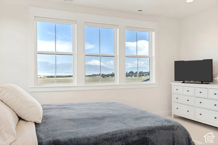 Wake up to sweeping views of majestic mountains and expansive scenery stretching across the valley.