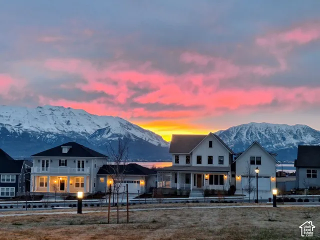 Stunning mountain views all year round!