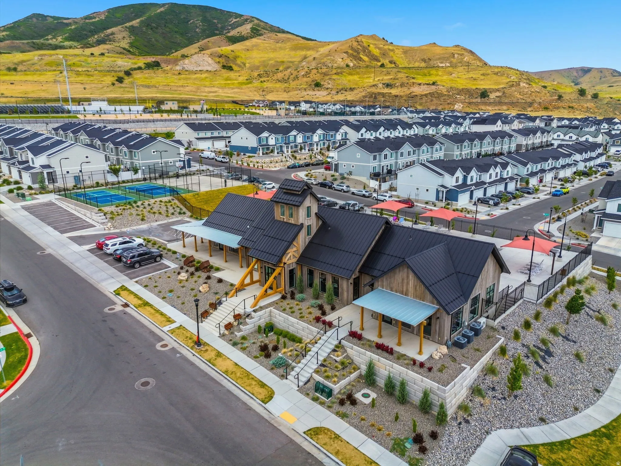 Contemporary community