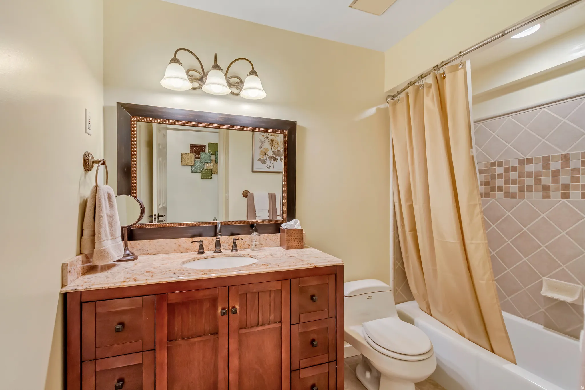 Hall Bathroom on Main floor