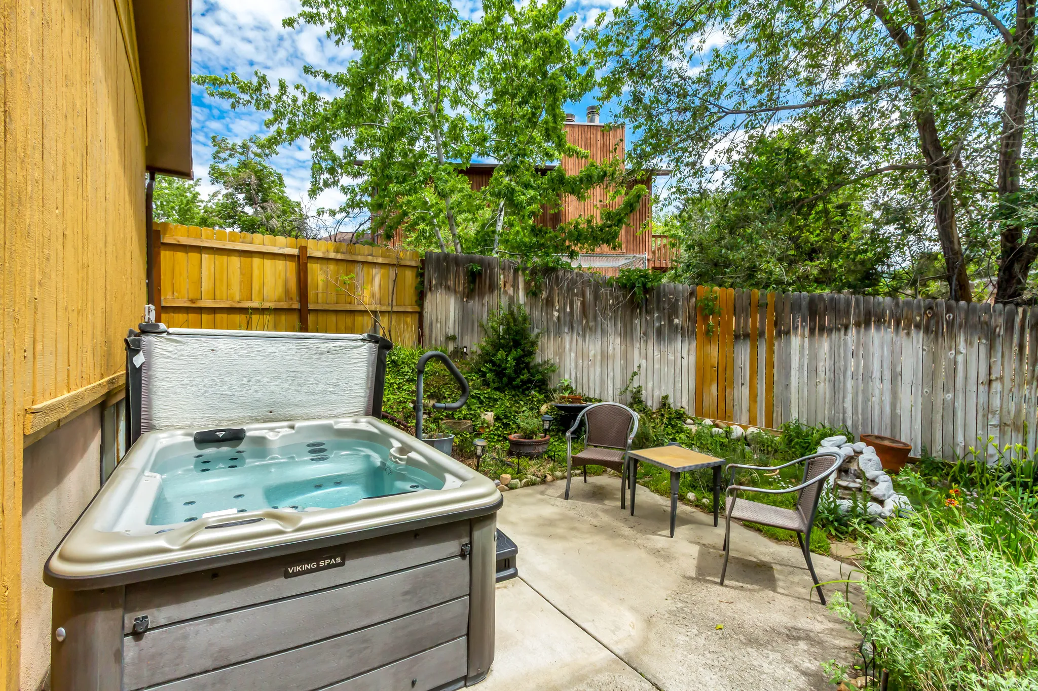Hot Tub included