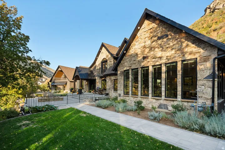 1141 S Oak Leaf, Springville, Utah 84663