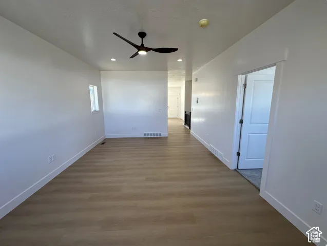 Family room being vacant