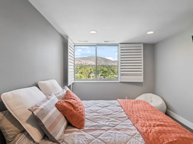 Main bedroom