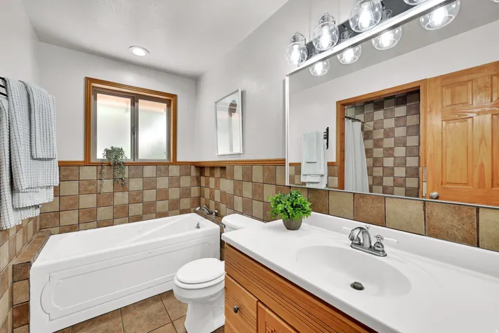 3599 Pine Way, Oakley, Utah 84055