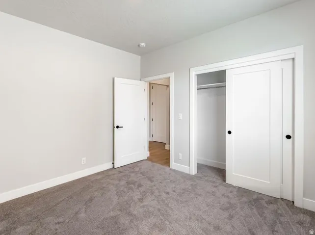 *Photo of similar unit*