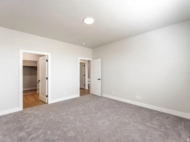 *Photo of similar unit*