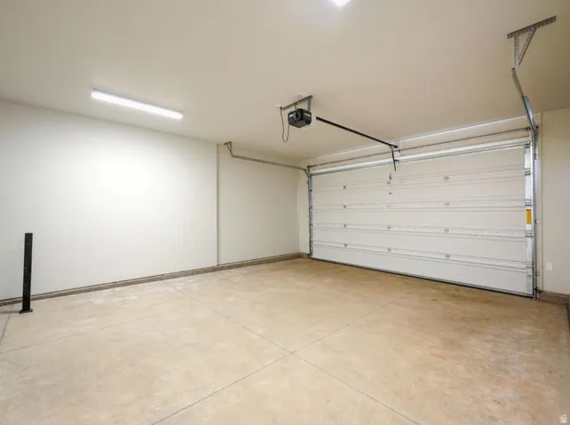 *Photo of similar unit*