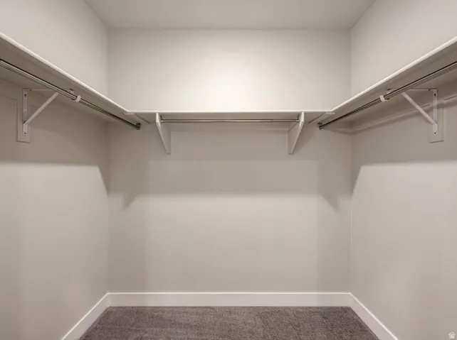 *Photo of similar unit*