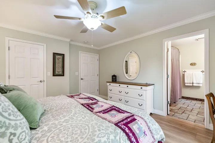 Recessed ceiling fan with light fixture