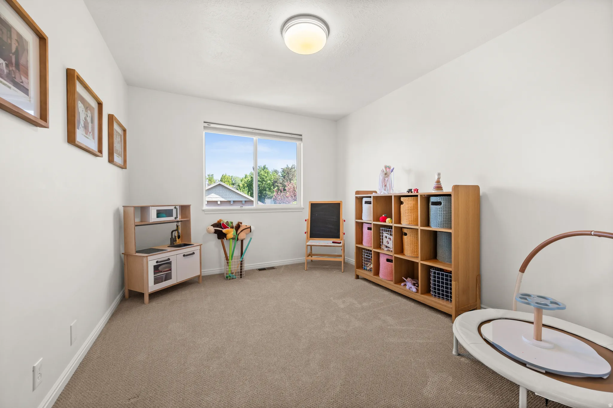 Third room upstairs (no closet)