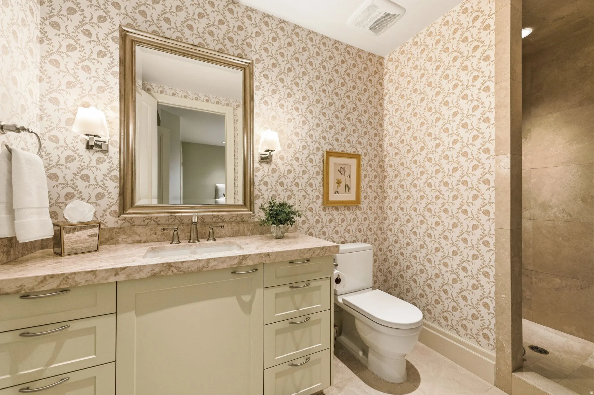 Ensuite Bedroom 3