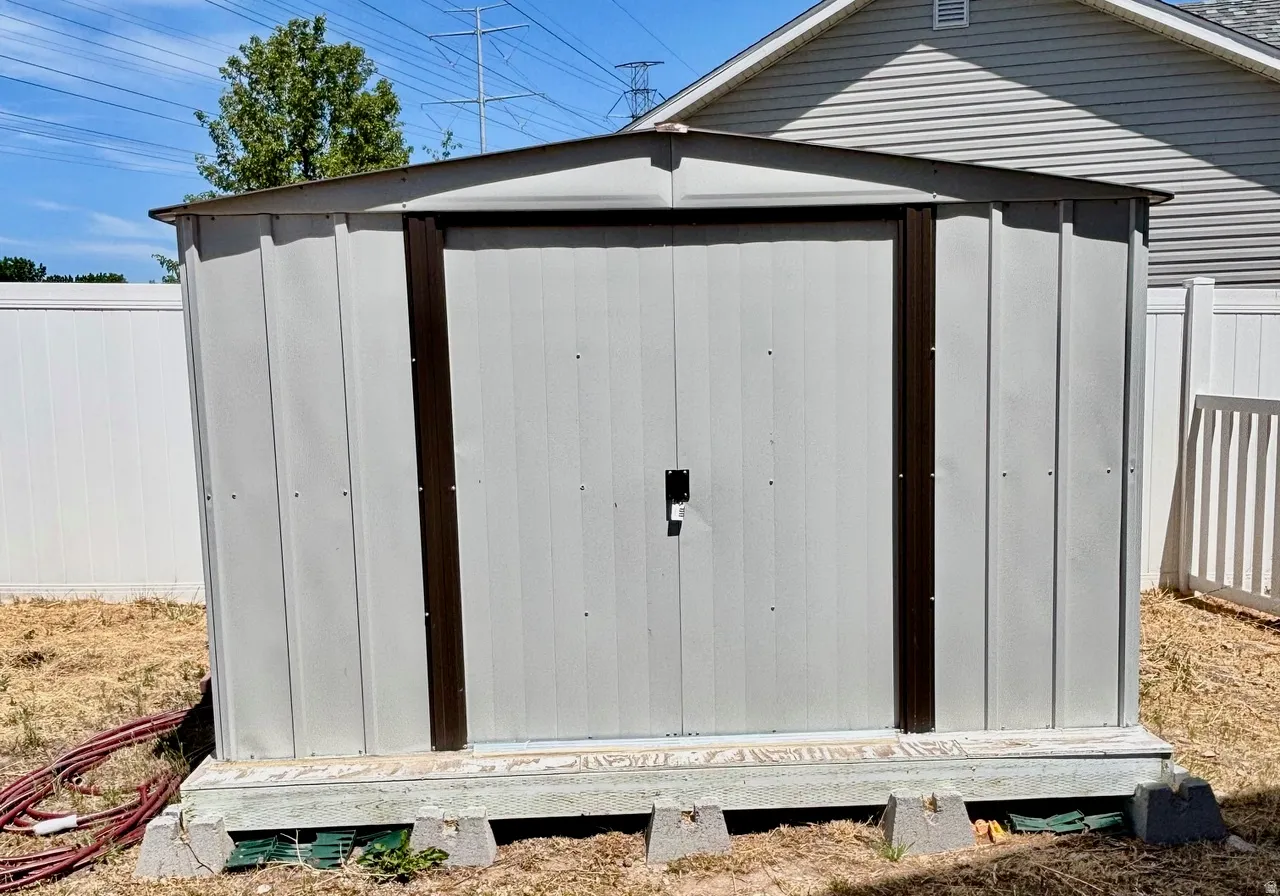 Storage shed
