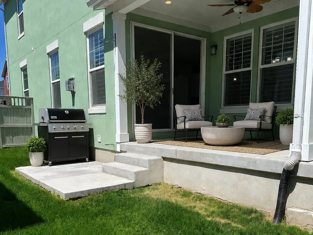 Virtually staged patio, large lower patio with plumbed gas line for a bbq!