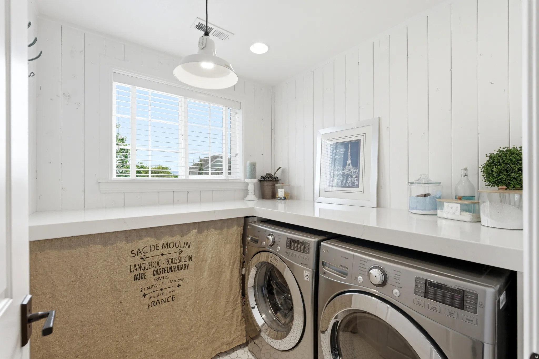 2nd Floor Laundry
