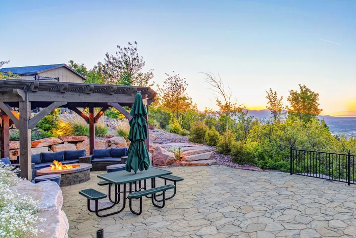 1479 E Trail Crest Ct, Draper, Utah 84020