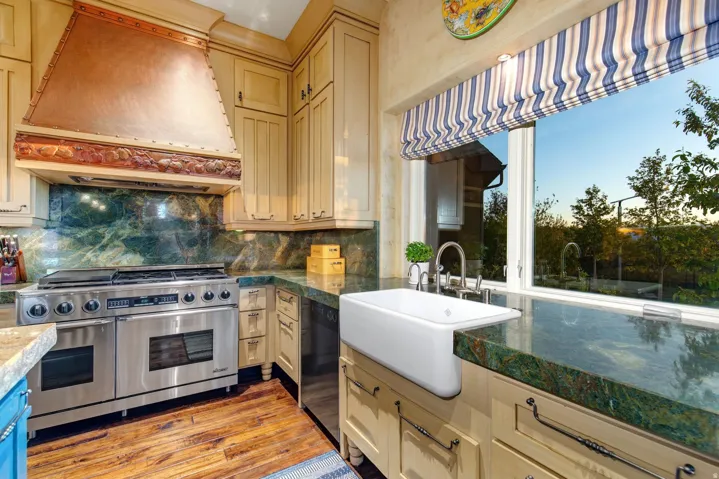 1479 E Trail Crest Ct, Draper, Utah 84020